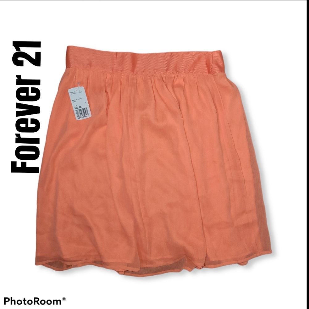 5 for 20 - NWT Forever 21 Skirt